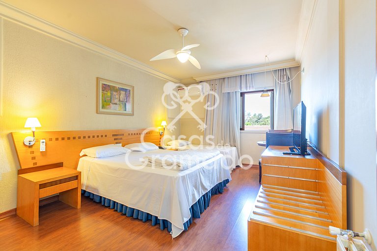 Suite 22 no Flat com Acesso Total ao Wish Resort