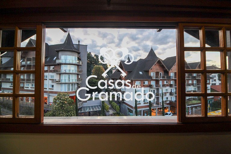 Charmosa Cobertura Duplex 4 Quartos no Centro