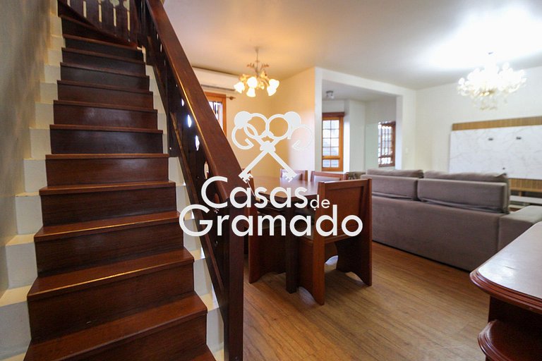 Charmosa Cobertura Duplex 4 Quartos no Centro