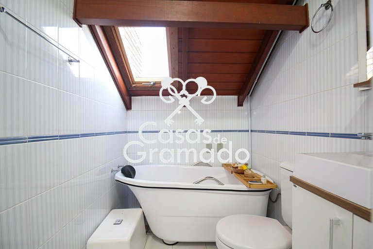 Charmosa Cobertura Duplex 4 Quartos no Centro