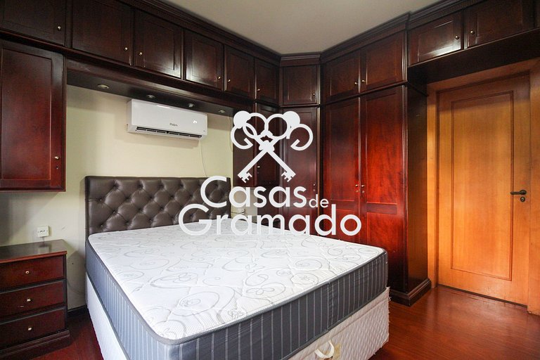 Charmosa Cobertura Duplex 4 Quartos no Centro
