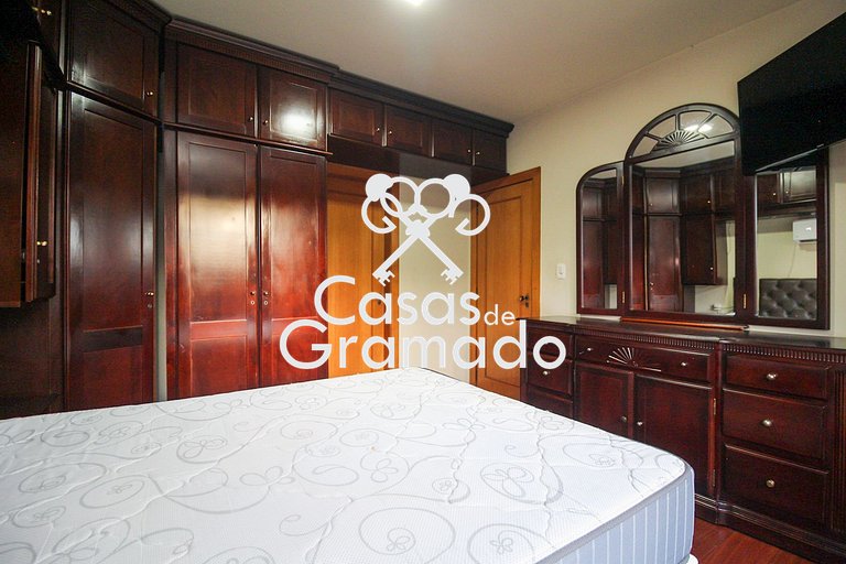 Charmosa Cobertura Duplex 4 Quartos no Centro