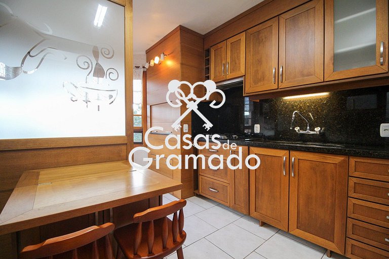 Charmosa Cobertura Duplex 4 Quartos no Centro