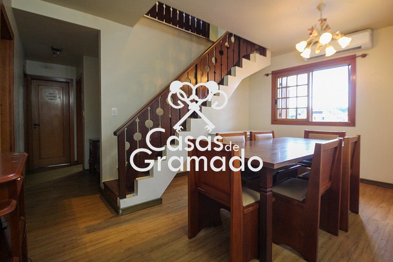 Charmosa Cobertura Duplex 4 Quartos no Centro