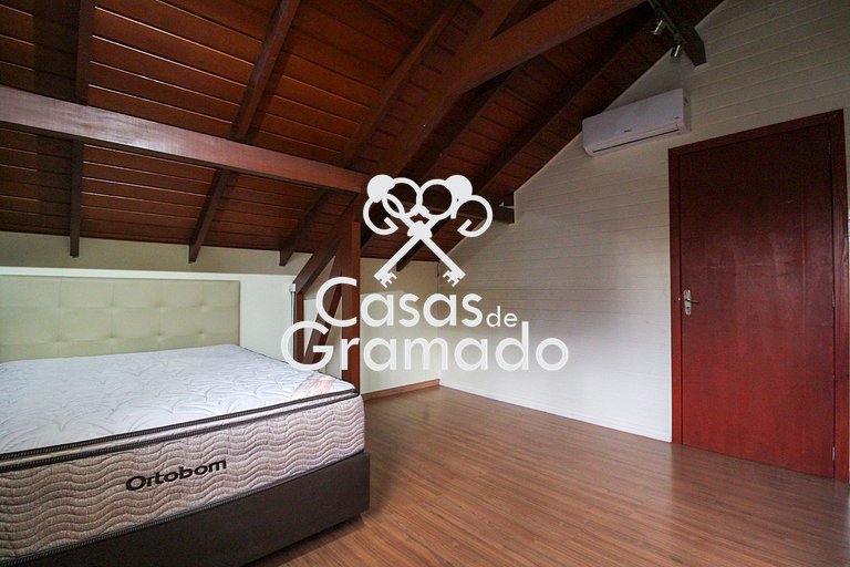 Charmosa Cobertura Duplex 4 Quartos no Centro