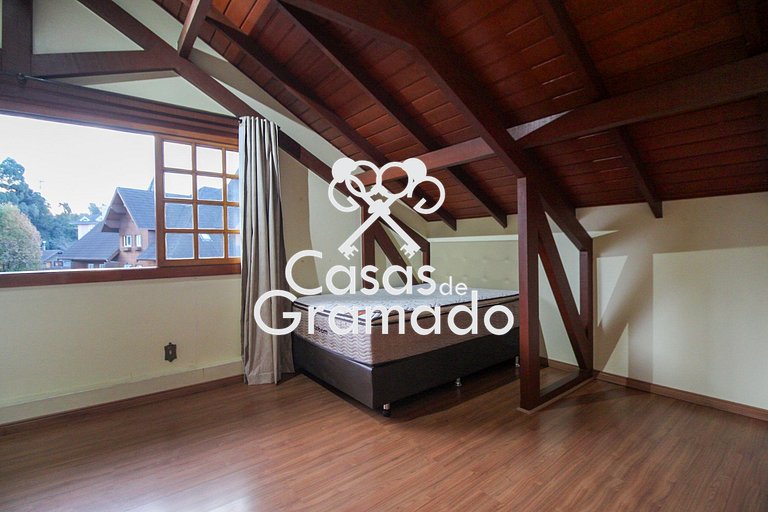 Charmosa Cobertura Duplex 4 Quartos no Centro