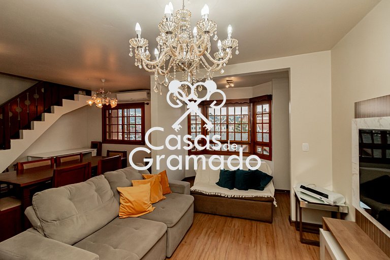 Charmosa Cobertura Duplex 4 Quartos no Centro
