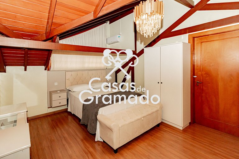 Charmosa Cobertura Duplex 4 Quartos no Centro
