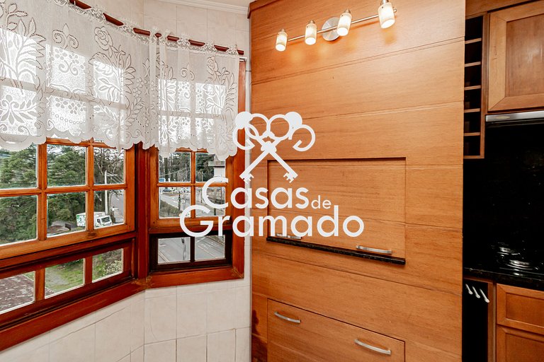 Charmosa Cobertura Duplex 4 Quartos no Centro