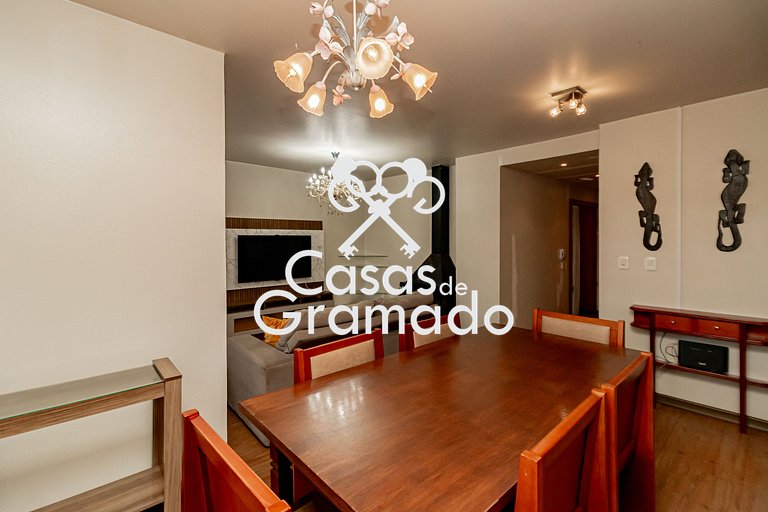Charmosa Cobertura Duplex 4 Quartos no Centro