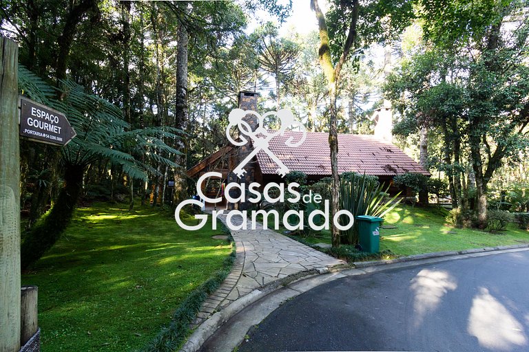Exuberante Casa em condomínio à venda - 04 suítes, 04 vagas
