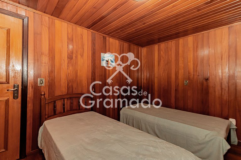 Espetacular Chalé 3 Quartos em Condomínio