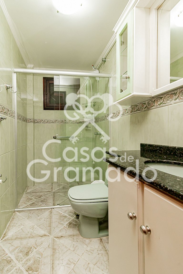 Espetacular Chalé 4 Quartos em Condomínio