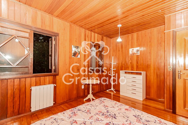 Espetacular Chalé 3 Quartos em Condomínio