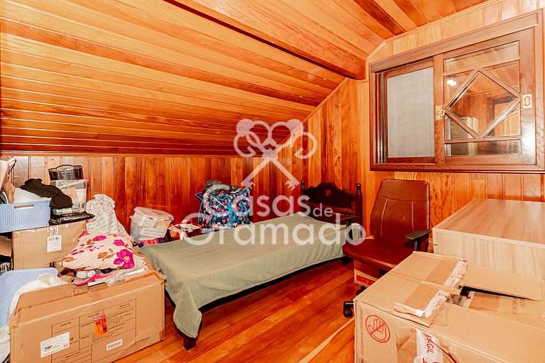 Espetacular Chalé 3 Quartos em Condomínio