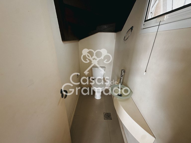 Lindíssimo Triplex à venda em Condomínio, 3 Suítes 01 garage