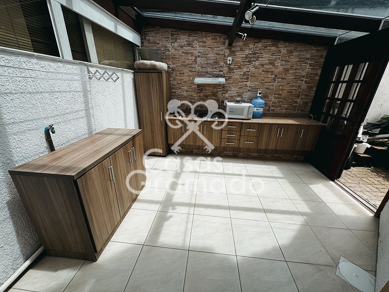 Lindíssimo Triplex à venda em Condomínio, 3 Suítes 01 garage