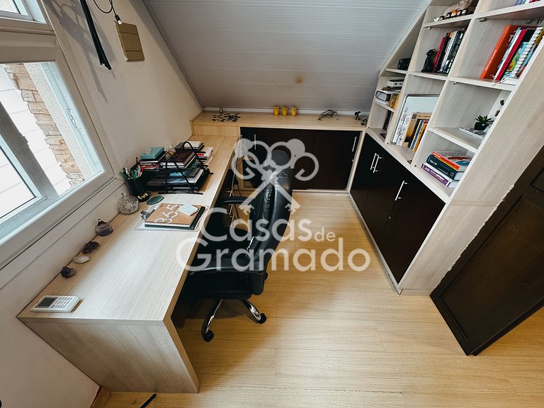 Lindíssimo Triplex à venda em Condomínio, 3 Suítes 01 garage