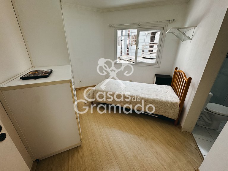 Lindíssimo Triplex à venda em Condomínio, 3 Suítes 01 garage