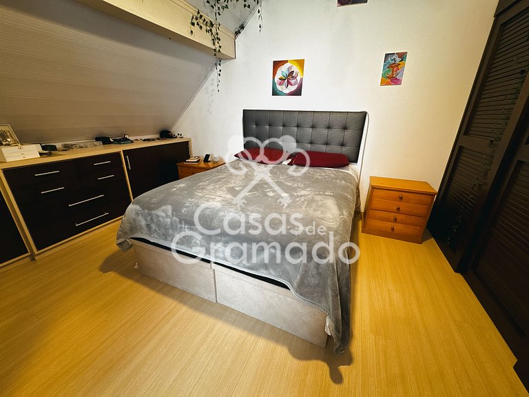 Lindíssimo Triplex à venda em Condomínio, 3 Suítes 01 garage