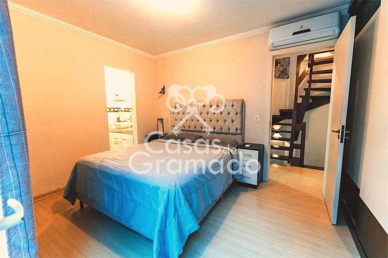 Lindíssimo Triplex à venda em Condomínio, 3 Suítes 01 garage