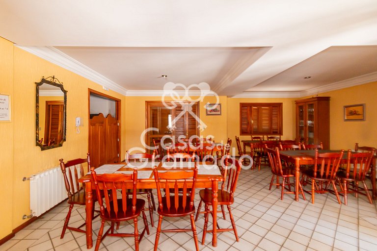 Apartamento Central com Piscina p 5 Pessoas