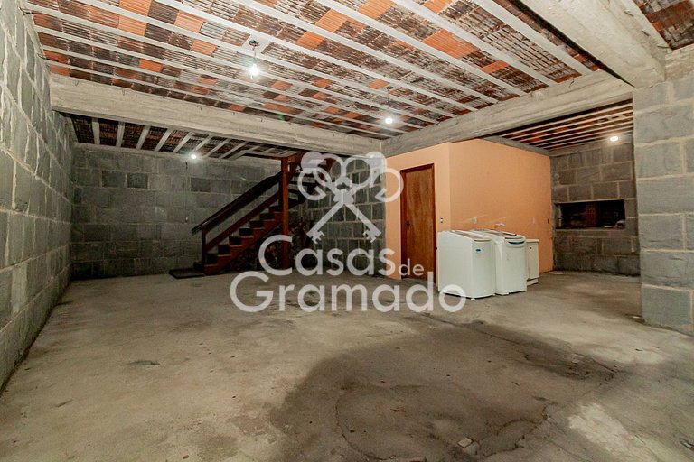 Espetacular Chalé 3 Quartos em Condomínio