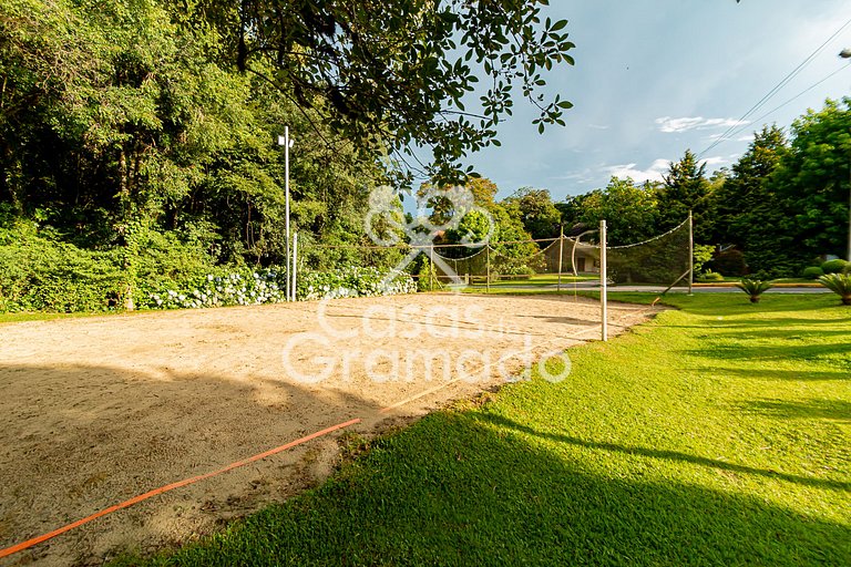 Espetacular Chalé 3 Quartos em Condomínio