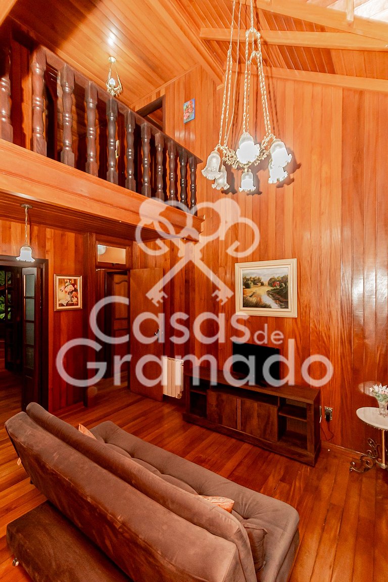 Espetacular Chalé 3 Quartos em Condomínio