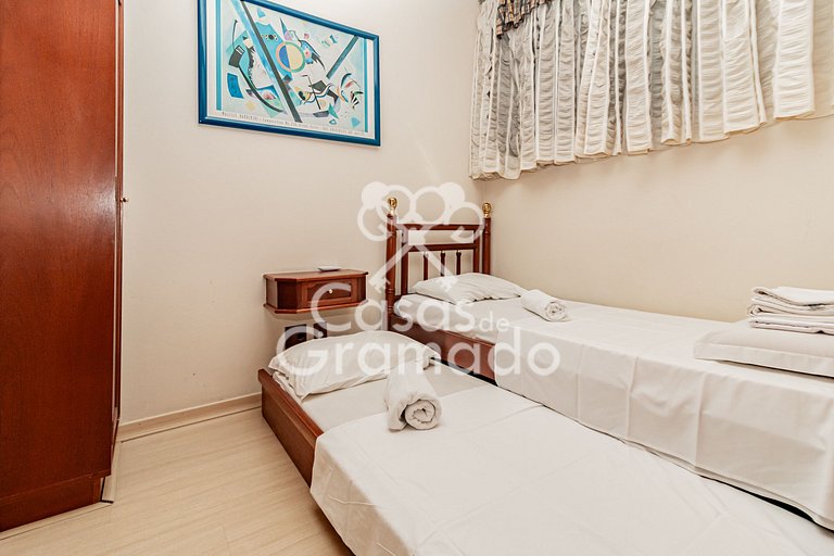 Flat Central Junto ao Wish Resort