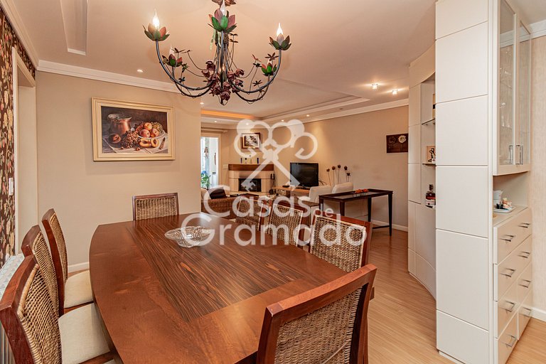 Espetacular 3 Suítes no Centro de Gramado