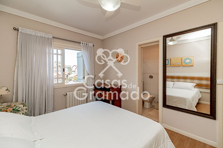 Espetacular 3 Suítes no Centro de Gramado