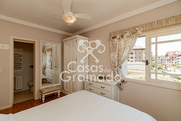 Espetacular 3 Suítes no Centro de Gramado