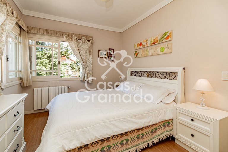 Espetacular 3 Suítes no Centro de Gramado