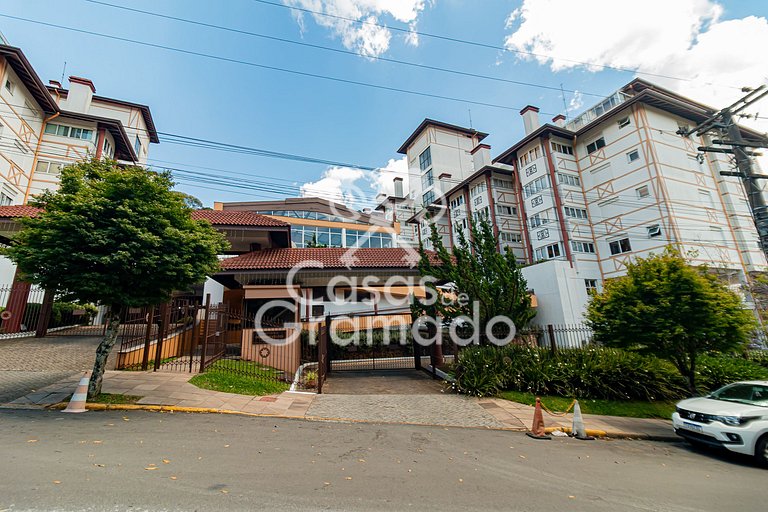 Estúdio em Condomínio Luxuoso e Central