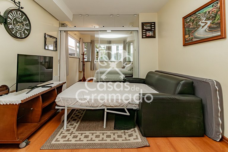 Estúdio em Condomínio Luxuoso e Central