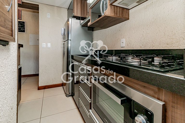 Luxuosa Cobertura Duplex em Condomínio Central