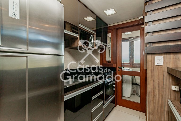 Linda Cobertura Duplex em Condomínio Central