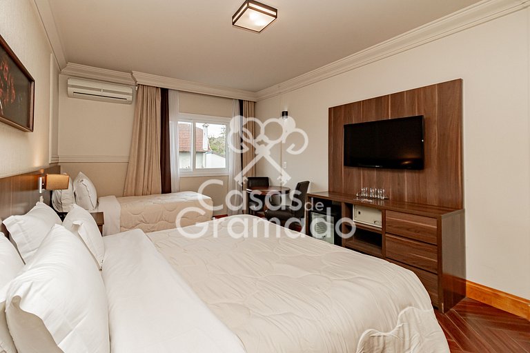 Flat Serrano com Total Acesso ao Wish Resort