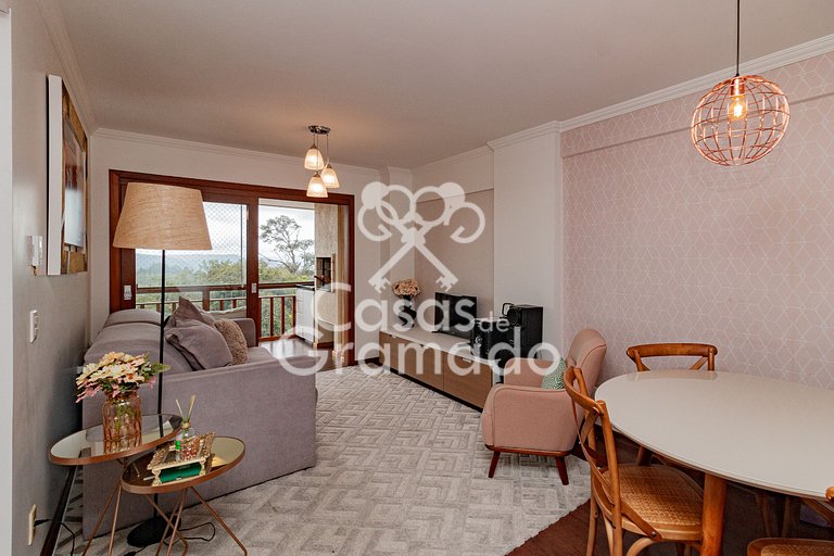 Apartamento 02 suítes, Vista Panorâmica para o Vale - 02 vag