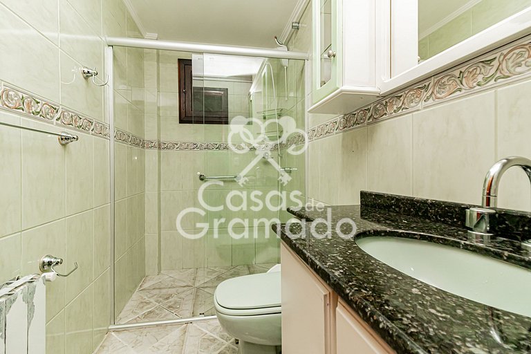 Espetacular Chalé 4 Quartos em Condomínio