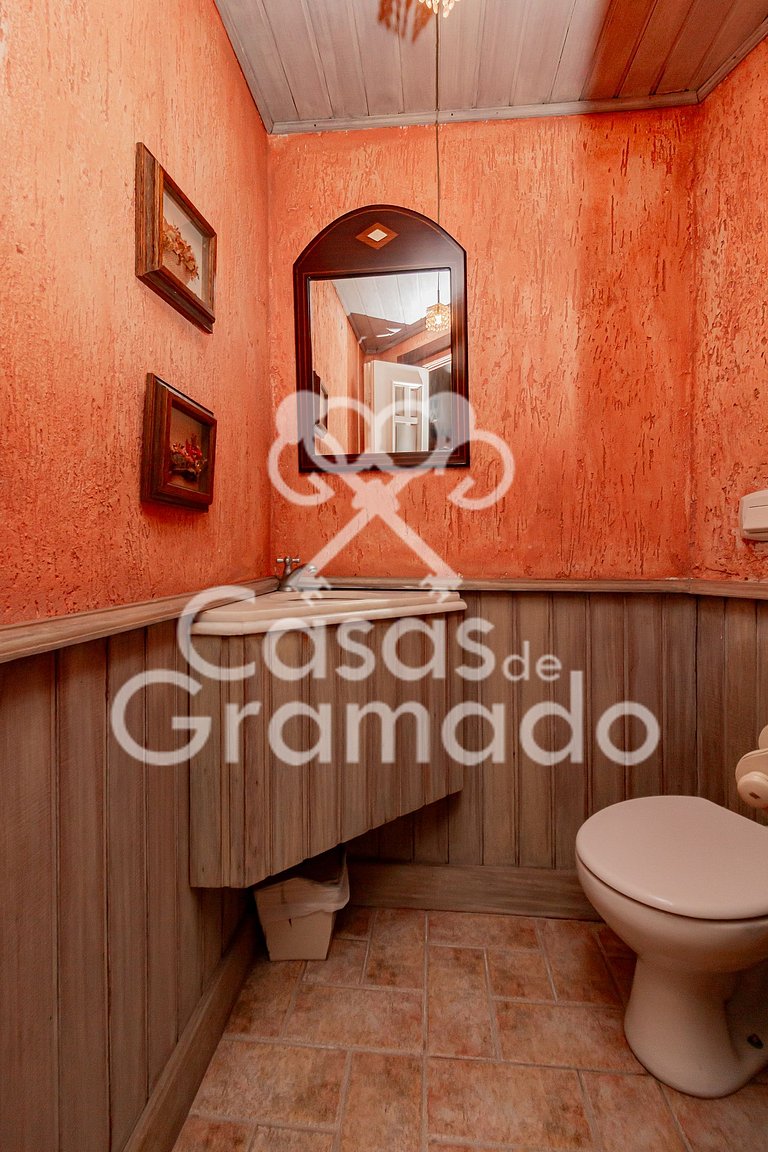 Casa à venda no Residencial Edimburgo | Charme germânico em