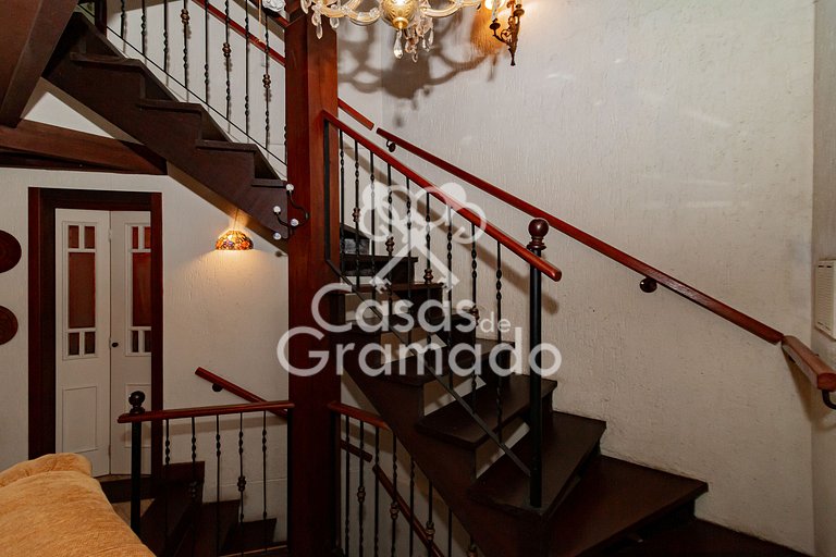 Casa à venda no Residencial Edimburgo | Charme germânico em